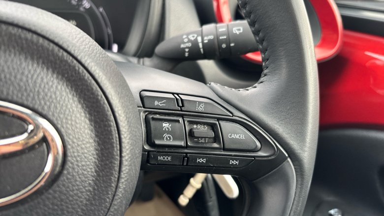 Toyota Aygo X 1.0 VVT-i Edge 5dr Auto Petrol Hatchback